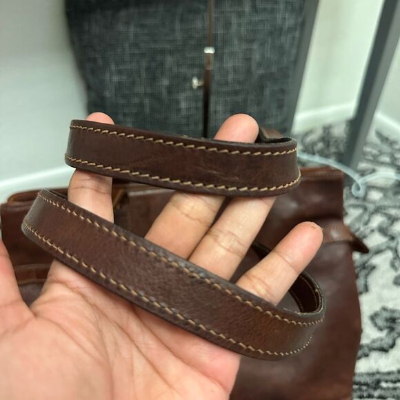 Larella Italian leather Shoulder bag - Picture 9 of 16